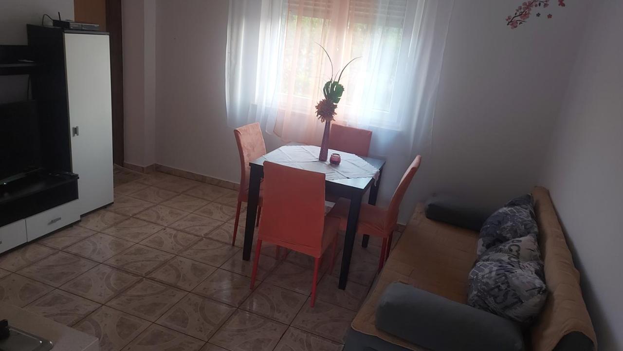 Apartman Sneky Vodnjan Eksteriør bilde
